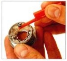 自行车可调节中轴的拆卸流程