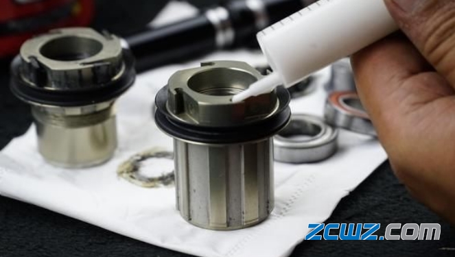 自行车轮组及轴承保养,安全拆卸过程