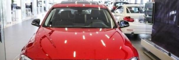 最新国内生产宝马3系列实际轿车曝光,轴承距离超过奔驰C级