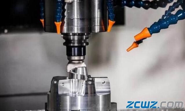数控加工镗刀技术:多功能镗刀