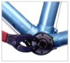 自行车可调节中轴的拆卸流程