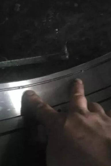 支撑辊轴承滚动体断裂问题讨论