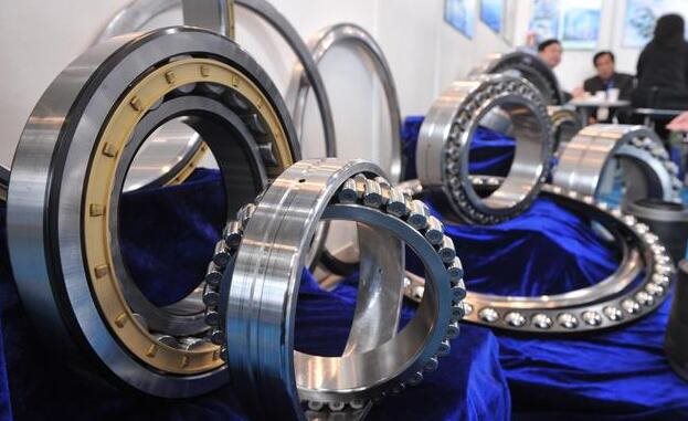 静压轴承主轴装置与具备该主轴装置的磨床