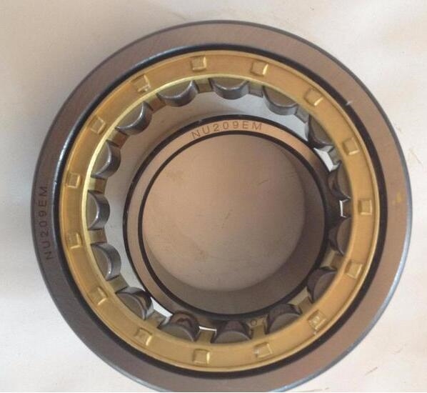 圆柱滚子轴承摩擦系数小,安装拆卸方便