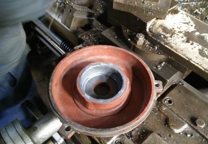 电动机的轴颈和轴承室磨损怎么办?