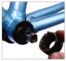 自行车可调节中轴的拆卸流程