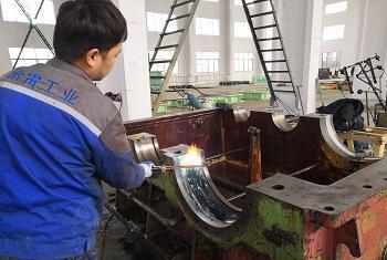 从减速机轴承室磨损分析工艺技术的选择