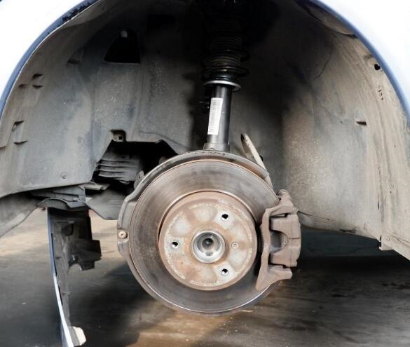 轮毂轴承损坏跟减振器有关系吗不但有而且还很大!