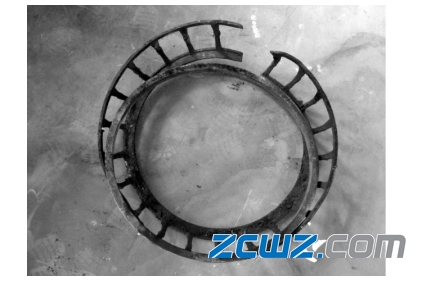 举例调心滚子轴承裂纹产生原因及轴承网状碳化物缺陷分析
