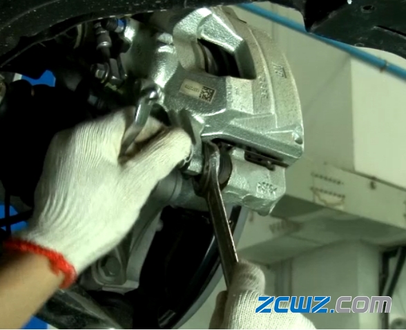 轮毂轴承间隙调整具体步骤