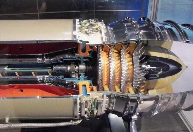 飞机发动机轴承有什么特殊要求,是怎么做到耐高温和润滑的?