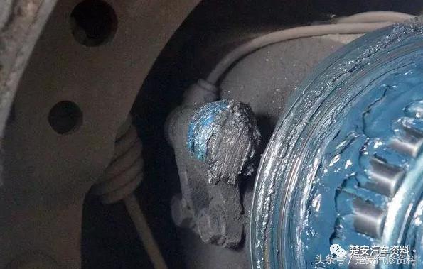 轴承黄油千万别上太多!否则易出事故……