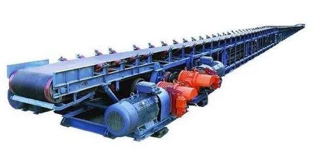 带式输送机如何更换驱动滚筒、滚筒轴承?