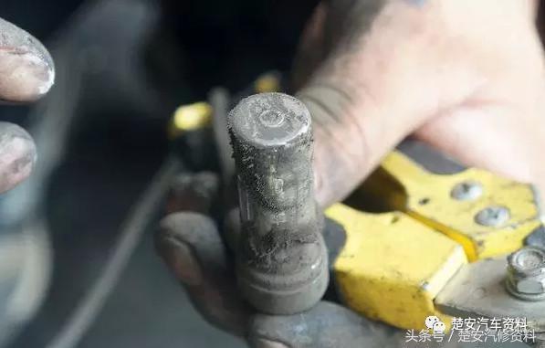 轴承黄油千万别上太多!否则易出事故……