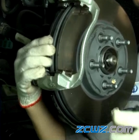 轮毂轴承间隙调整具体步骤