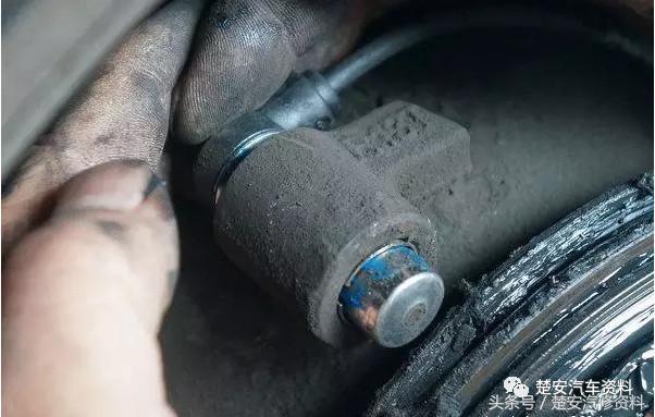 轴承黄油千万别上太多!否则易出事故……